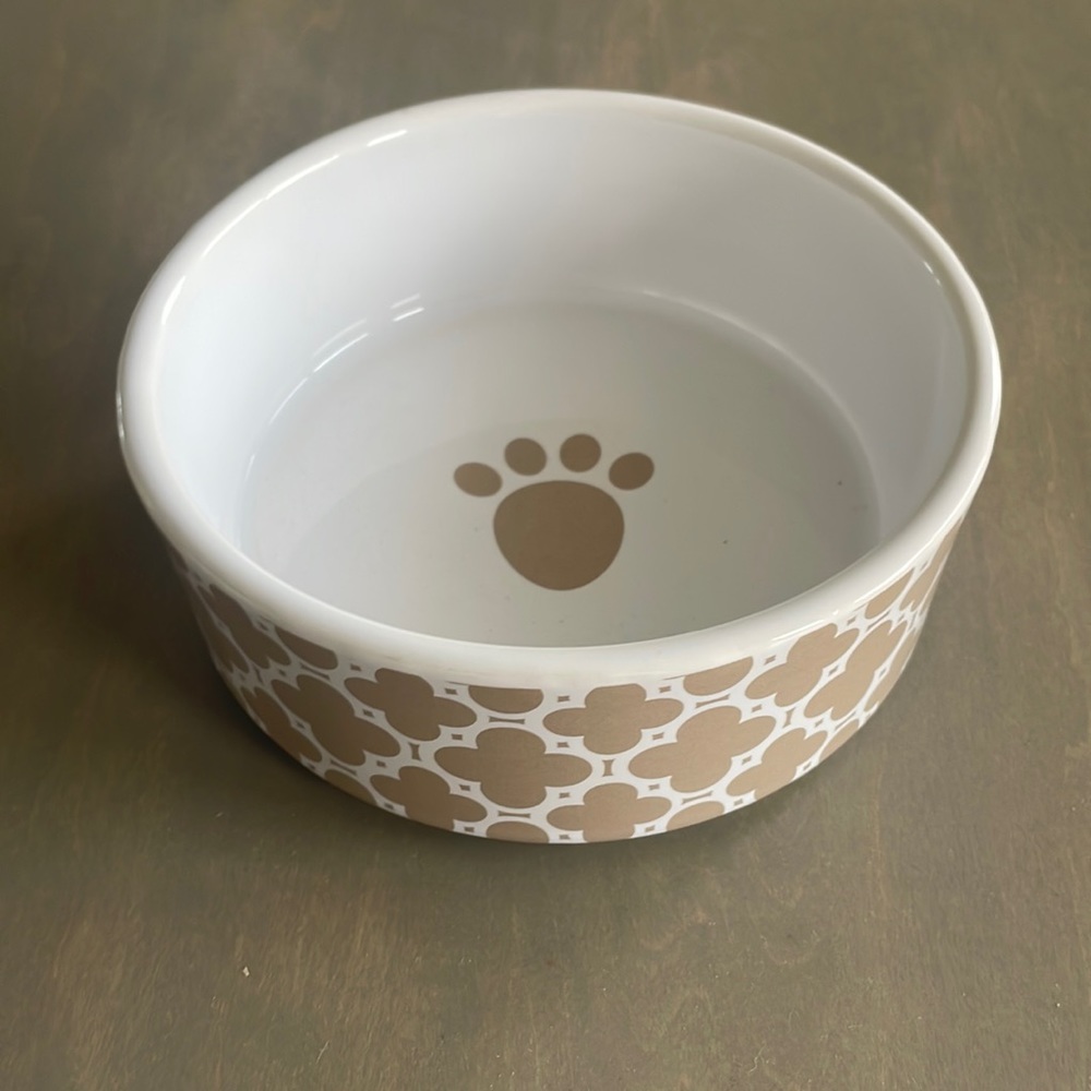 Pet Rageous designs! Approx. 5” Animal Bowl/Dish